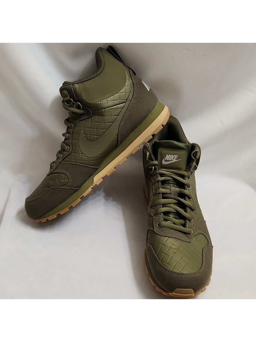 Nike MD Runner 2 Mid Premium High-Top Green Training Sneakers  (W Size 8.5) - Picture 7 of 13